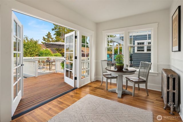 2332 33rd Avenue S, Seattle, WA 98144