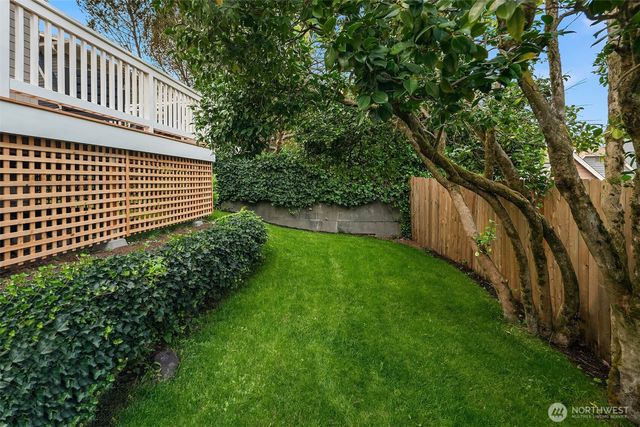 2332 33rd Avenue S, Seattle, WA 98144