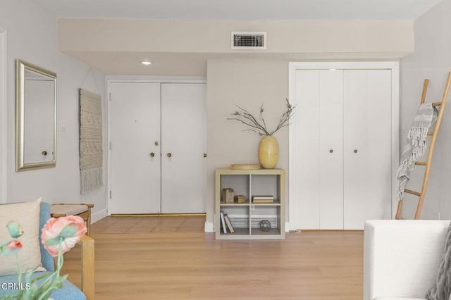 395 S Oakland Avenue 104, Pasadena, CA 91101