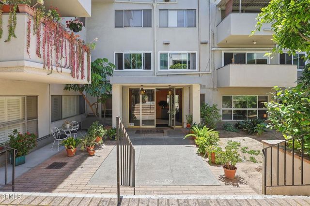 395 S Oakland Avenue 104, Pasadena, CA 91101