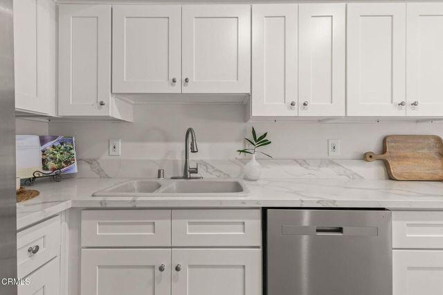 395 S Oakland Avenue 104, Pasadena, CA 91101