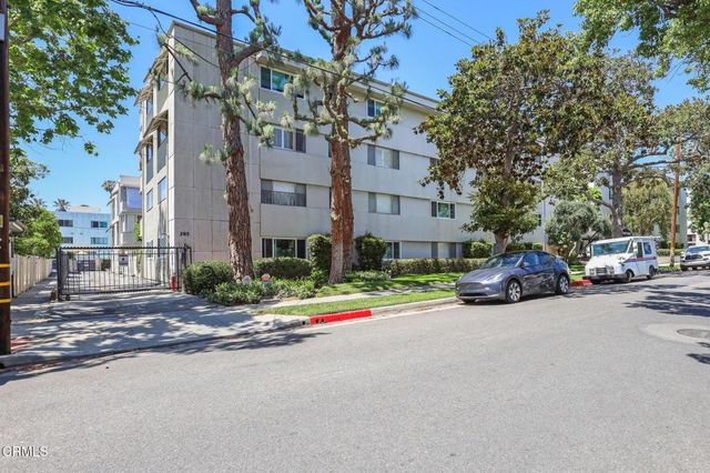 395 S Oakland Avenue 104, Pasadena, CA 91101