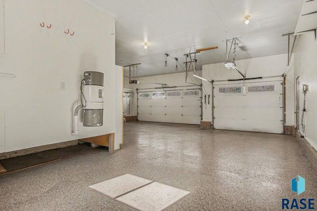 607 E 61st St Street, Sioux Falls, SD 57108