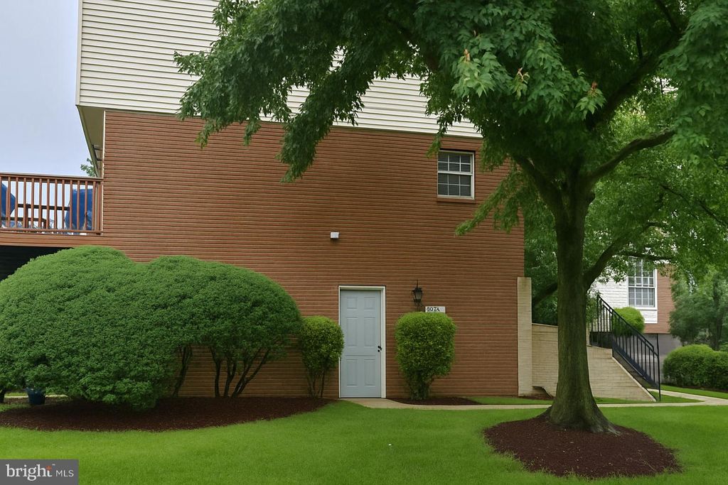1002 WEST CT #1, Laurel, MD 20707