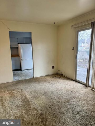 1262 LISA DR, Warrington, PA 18976