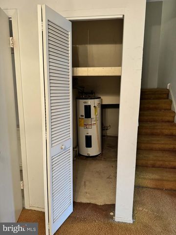 1262 LISA DR, Warrington, PA 18976