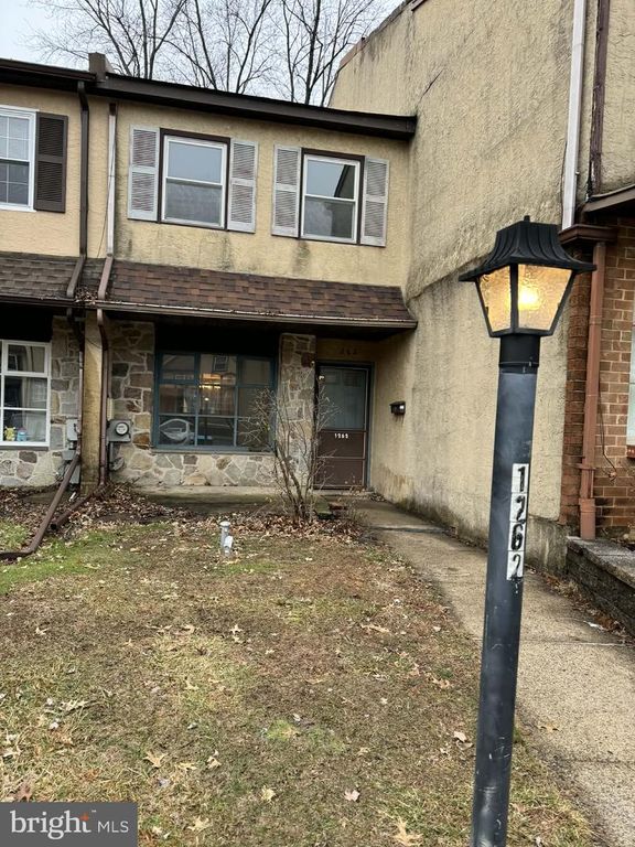 1262 LISA DR, Warrington, PA 18976