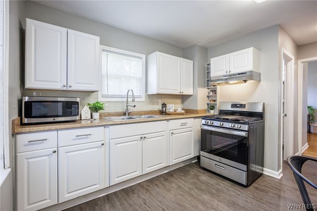 77 Barton Street, Rochester, NY 14611
