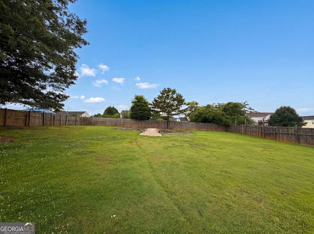 5355 Queen Ester Court, Ellenwood, GA 30294