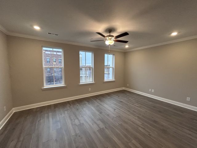 2101 Branford Pl Apt 203, Thompsons Station, TN 37179