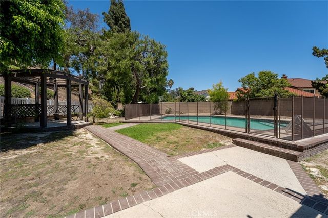 650 Big Creek, Walnut, CA 91789