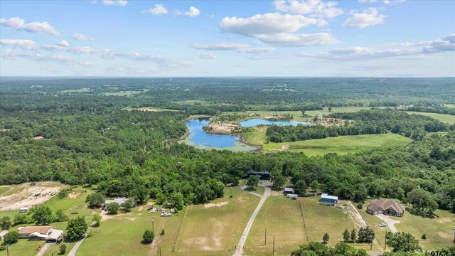 17828 CR 4104, Lindale, TX 75771