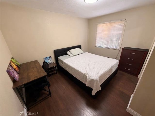 536 W 42nd Street, Los Angeles, CA 90037