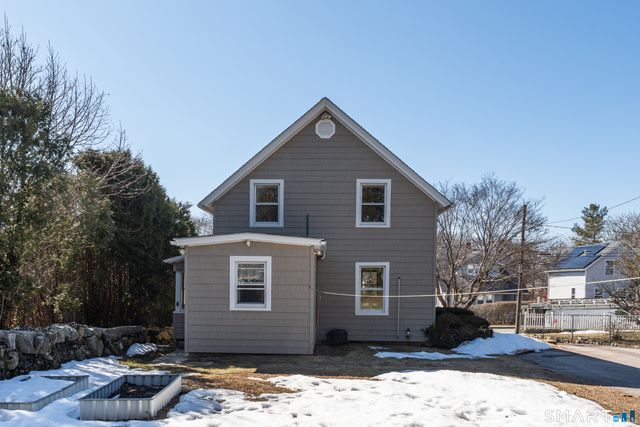 24 Clement Street, Waterford, CT 06385