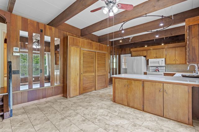 171 High Ridge Road, Manchester, NH 03104