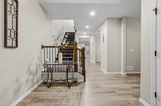 7811 Bellflower Lane, Joliet, IL 60431