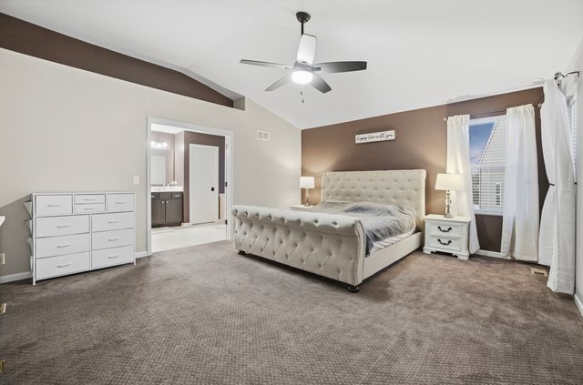 7811 Bellflower Lane, Joliet, IL 60431