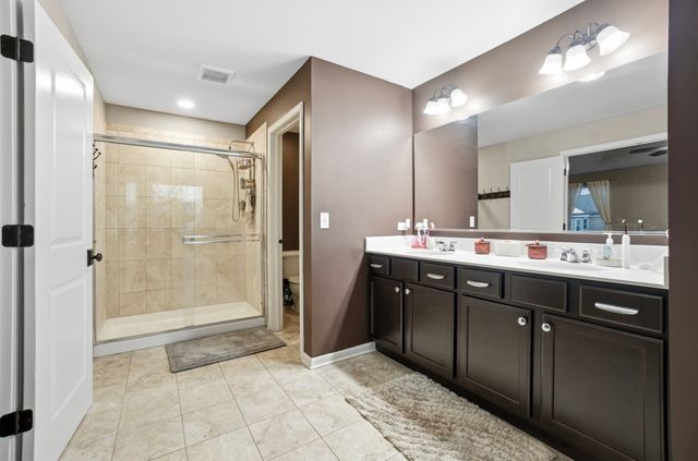 7811 Bellflower Lane, Joliet, IL 60431