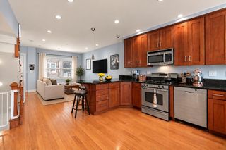 453 E 6th St, Boston, MA 02127