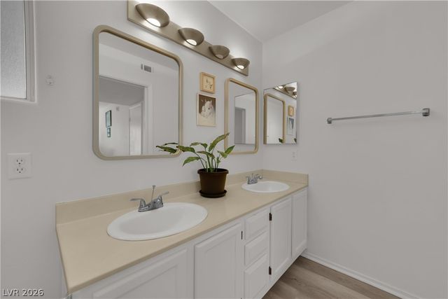 3425 East Russell Road 156, Las Vegas, NV 89120