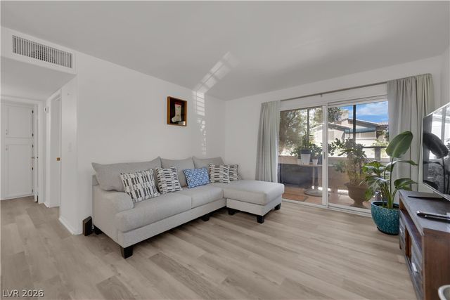 3425 East Russell Road 156, Las Vegas, NV 89120