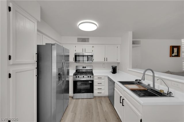 3425 East Russell Road 156, Las Vegas, NV 89120