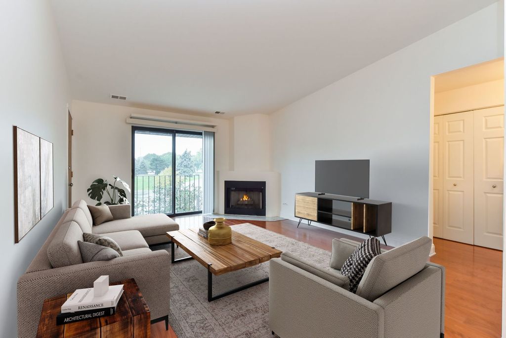 44 Harbor Court 304, Naperville, IL 60565 — photo 2