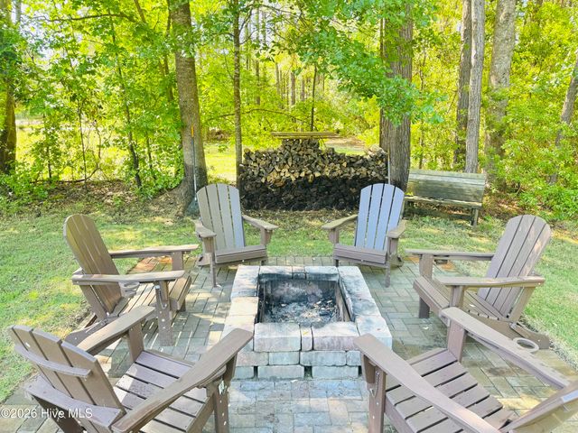 135 Otway Burns Drive, Swansboro, NC 28584