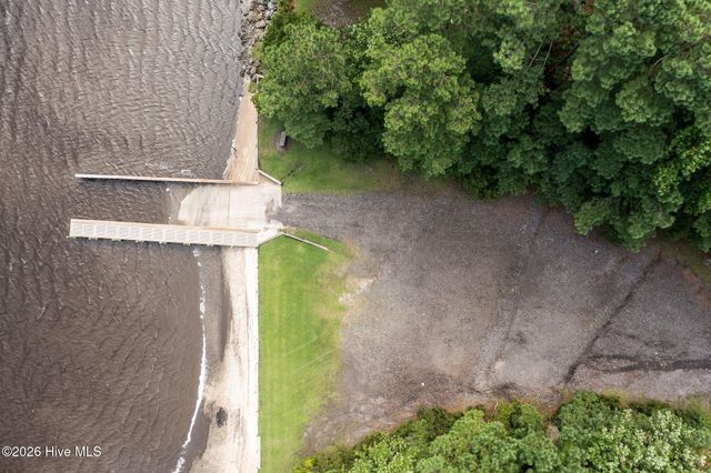 135 Otway Burns Drive, Swansboro, NC 28584