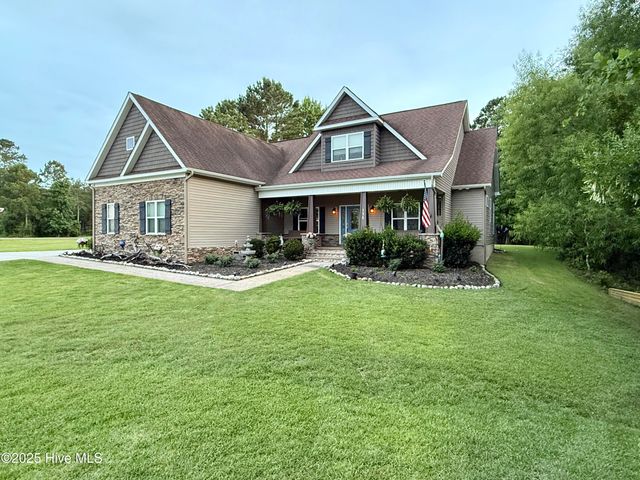 135 Otway Burns Drive, Swansboro, NC 28584