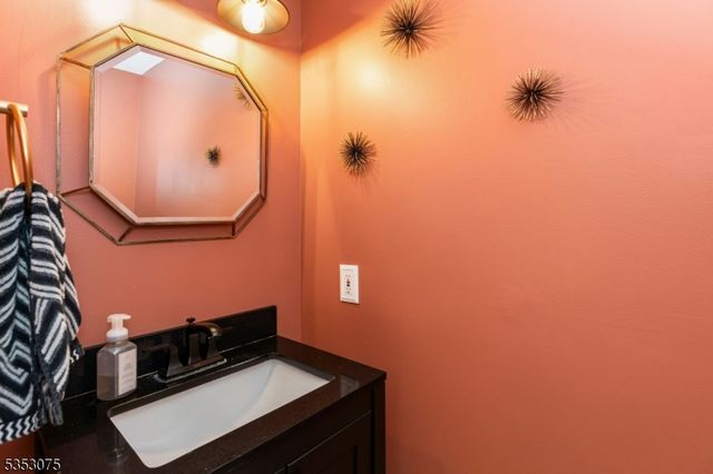 211 Swanstrom Place E 211, Union Twp., NJ 07083