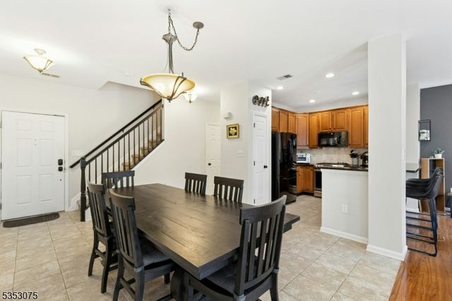 211 Swanstrom Place E 211, Union Twp., NJ 07083