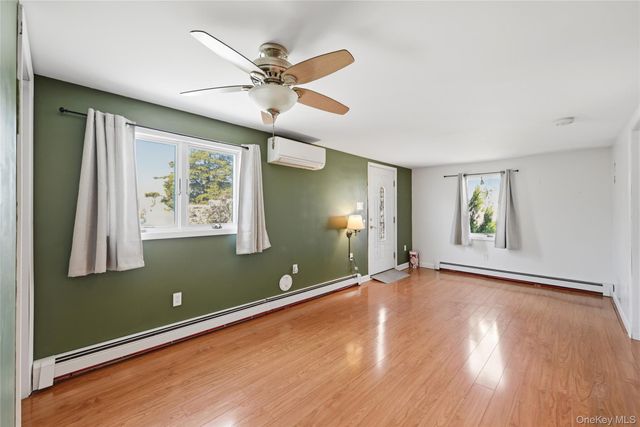 18 Marwood Place, Stony Brook, NY 11790