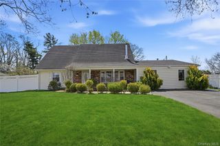 18 Marwood Place, Stony Brook, NY 11790