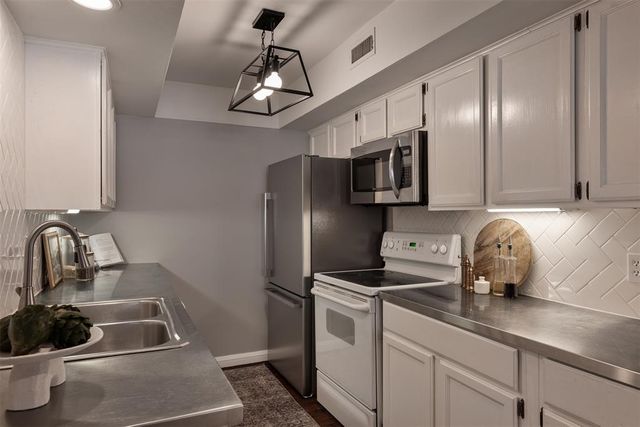 600 NW 4th Street 313N, Oklahoma City, OK 73102