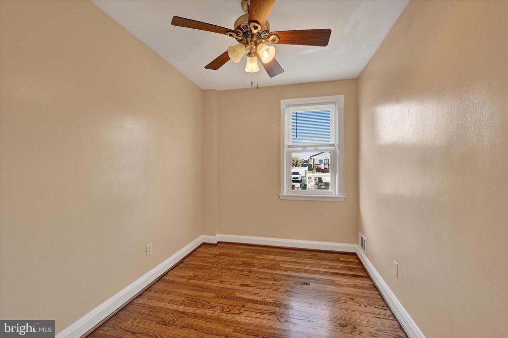 Image 18 of property listing at 2105 CLOVILLE AVE, Baltimore, MD 21214