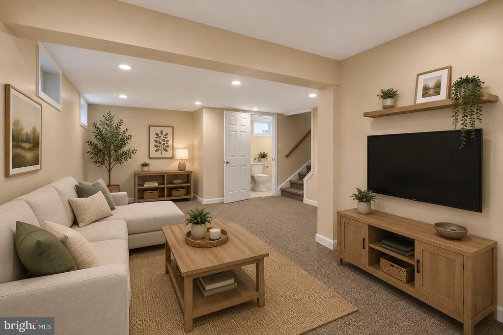 Image 21 of property listing at 2105 CLOVILLE AVE, Baltimore, MD 21214