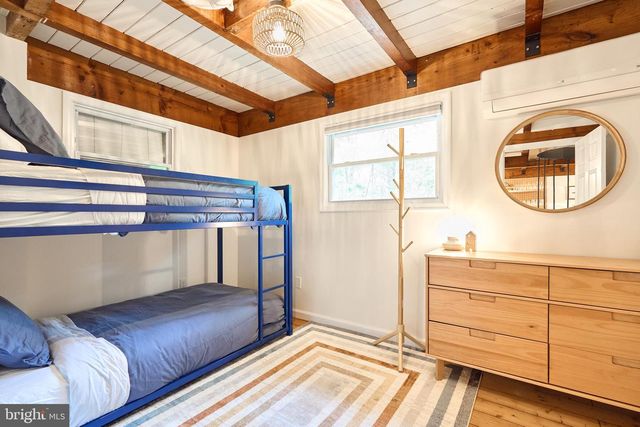 150 WHITE DOGWOOD PL, Harpers Ferry, WV 25425