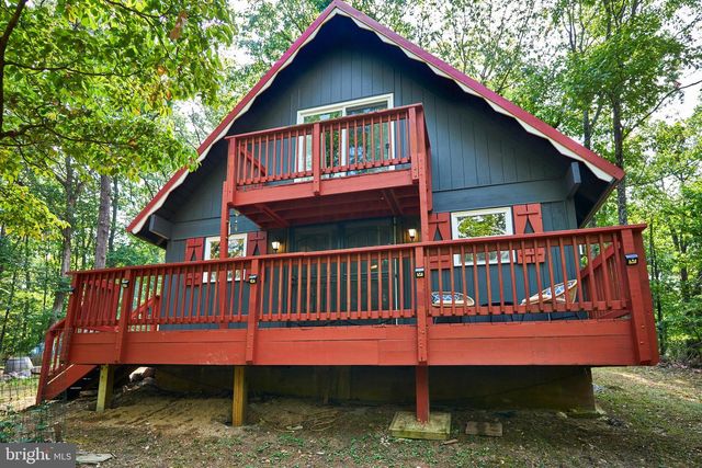 150 WHITE DOGWOOD PL, Harpers Ferry, WV 25425