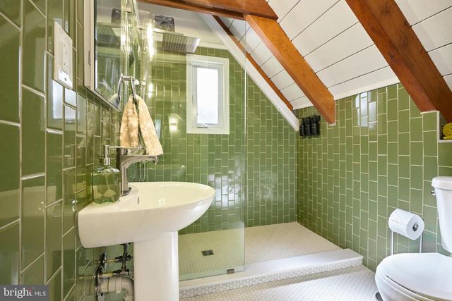 150 WHITE DOGWOOD PL, Harpers Ferry, WV 25425