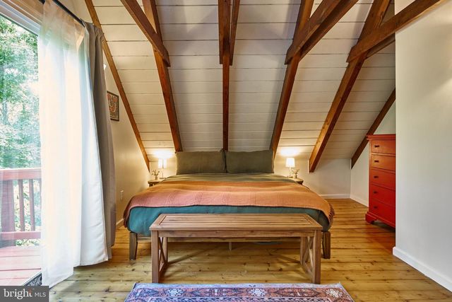 150 WHITE DOGWOOD PL, Harpers Ferry, WV 25425