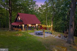 150 WHITE DOGWOOD PL, Harpers Ferry, WV 25425