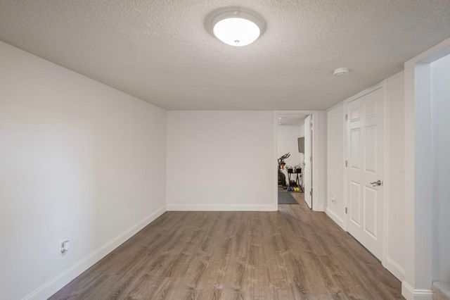6082 Zealand Avenue N, New Hope, MN 55428