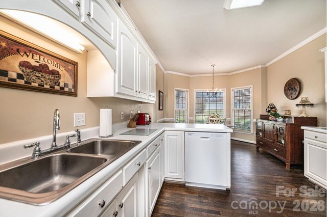 3992 Brickfield Street, Hickory, NC 28602