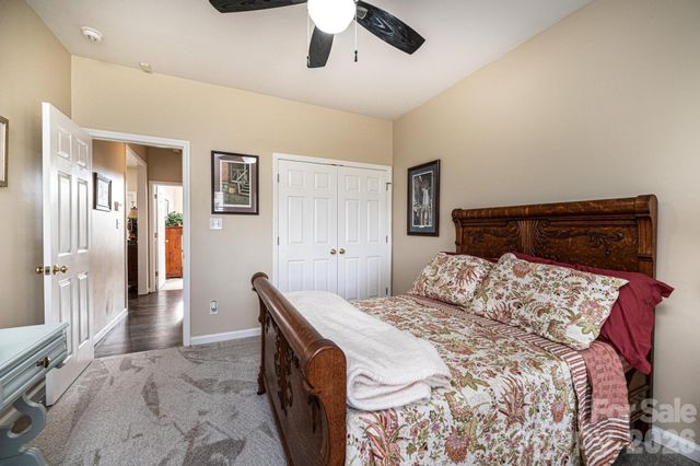 3992 Brickfield Street, Hickory, NC 28602