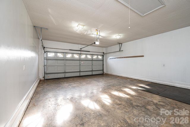 3992 Brickfield Street, Hickory, NC 28602