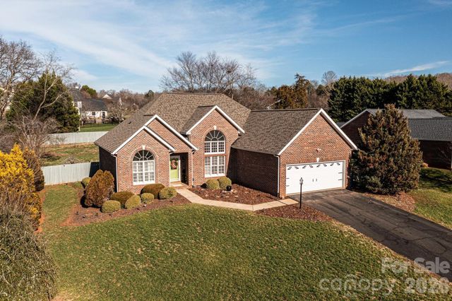 3992 Brickfield Street, Hickory, NC 28602