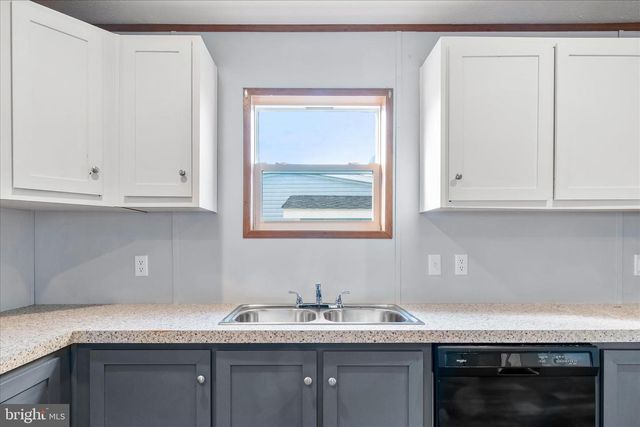 11307 HAWTHORNE CT, Hagerstown, MD 21740