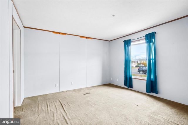 11307 HAWTHORNE CT, Hagerstown, MD 21740