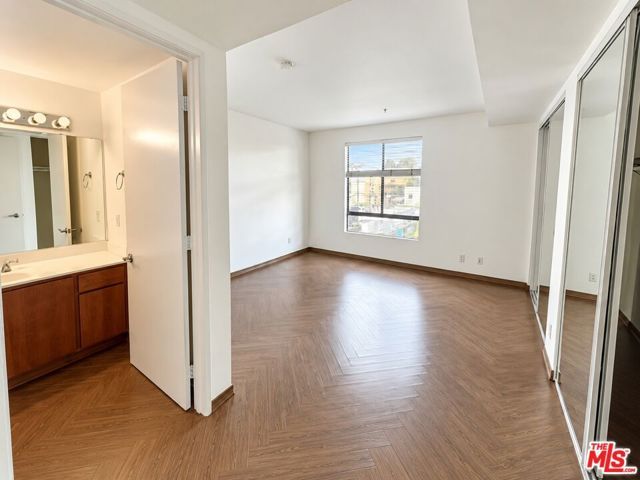 625 S Berendo Street 201, Los Angeles, CA 90005